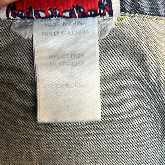 Vintage Guess Denim Jacket size Large - Picture 5 of 6